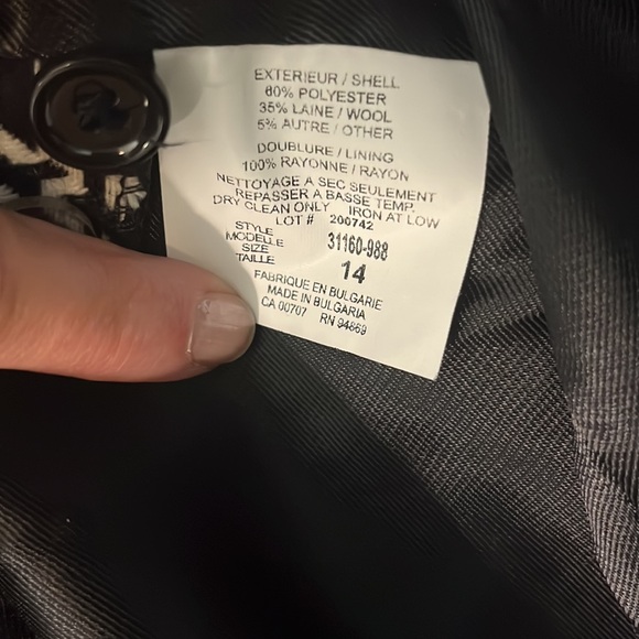 Tribal Black and White Plaid Jacket. Size 14. - Picture 10 of 10